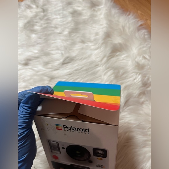 POLAROID ONE STEP 2 i-TYPE INSTANT CAMERA IN ORIGINAL BOX - Picture 8 of 11